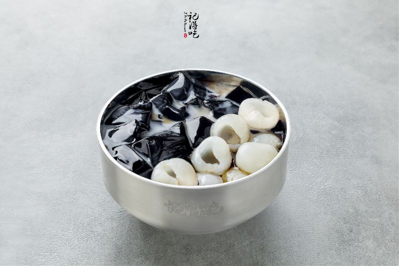 Grass Jelly w Longan